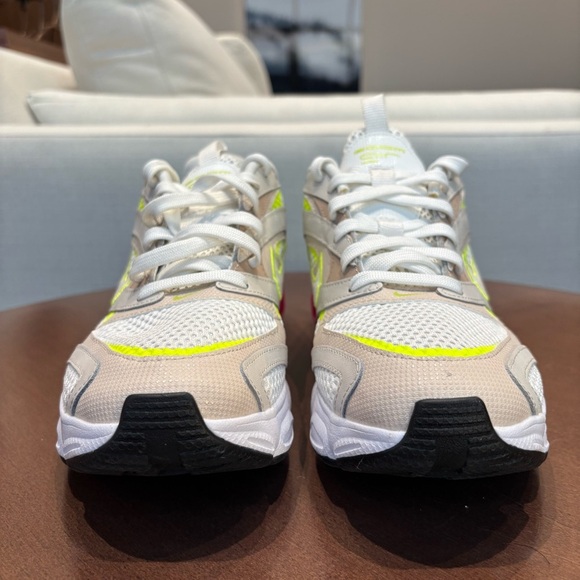 Nike Women’s Zoom Air Fire "Summit White And Total Orange" sneaker, Size 9.5 - Picture 6 of 13